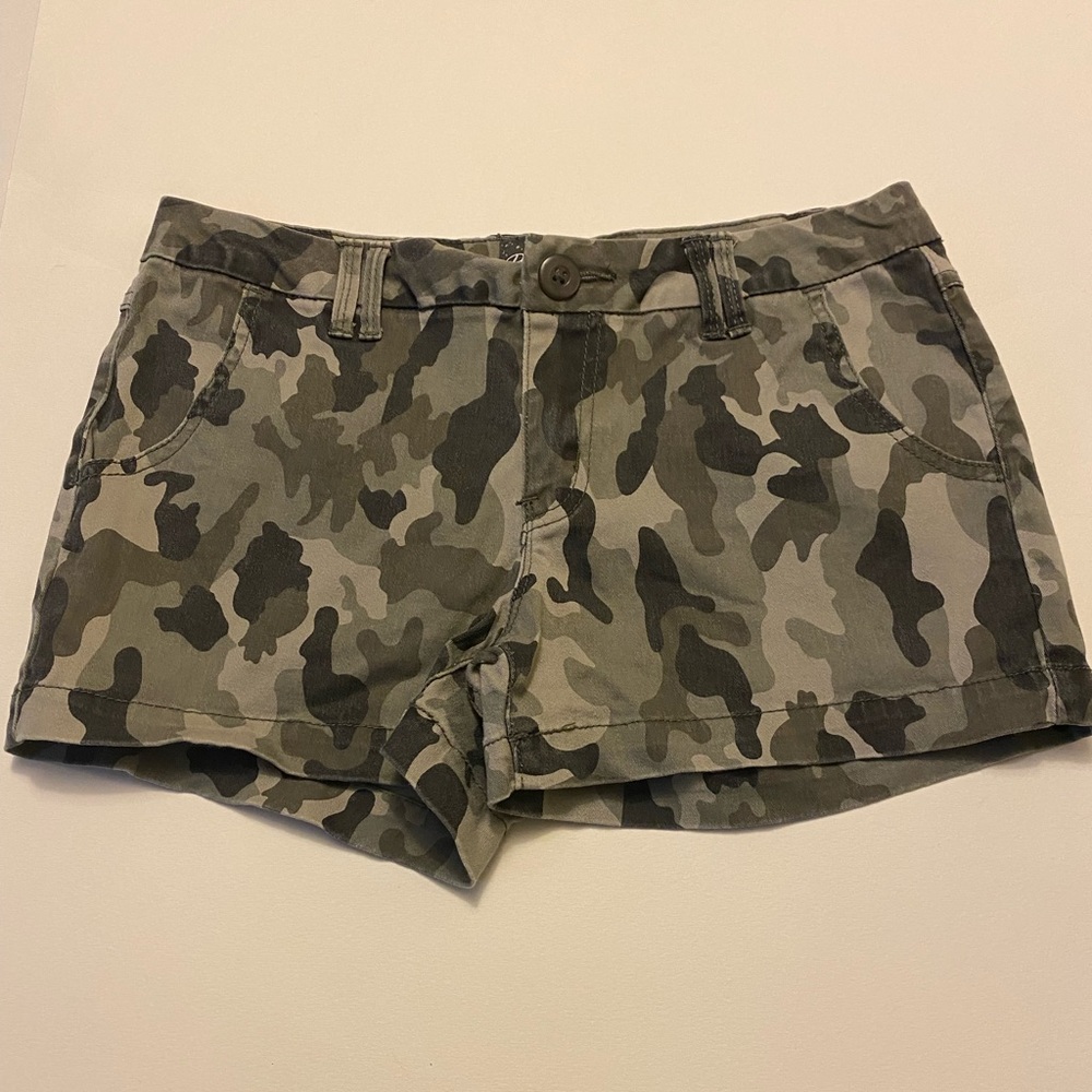 Women’s short size 7 (BeBop)